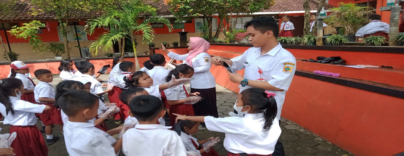 Mari Belajar Berkebun.......